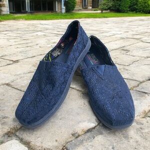 Women's Skechers Bobs Navy Slip-Ons - size 10 Shoes Walking